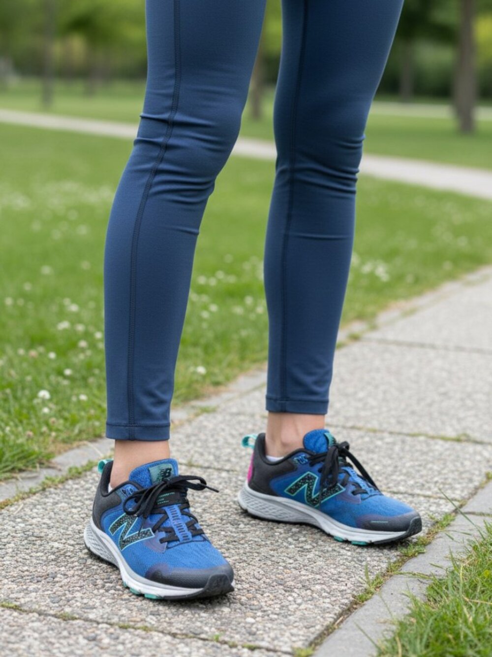 New Balance Dynasoft Nitrel V4 Waterproof Trail Running Shoes Womens 9